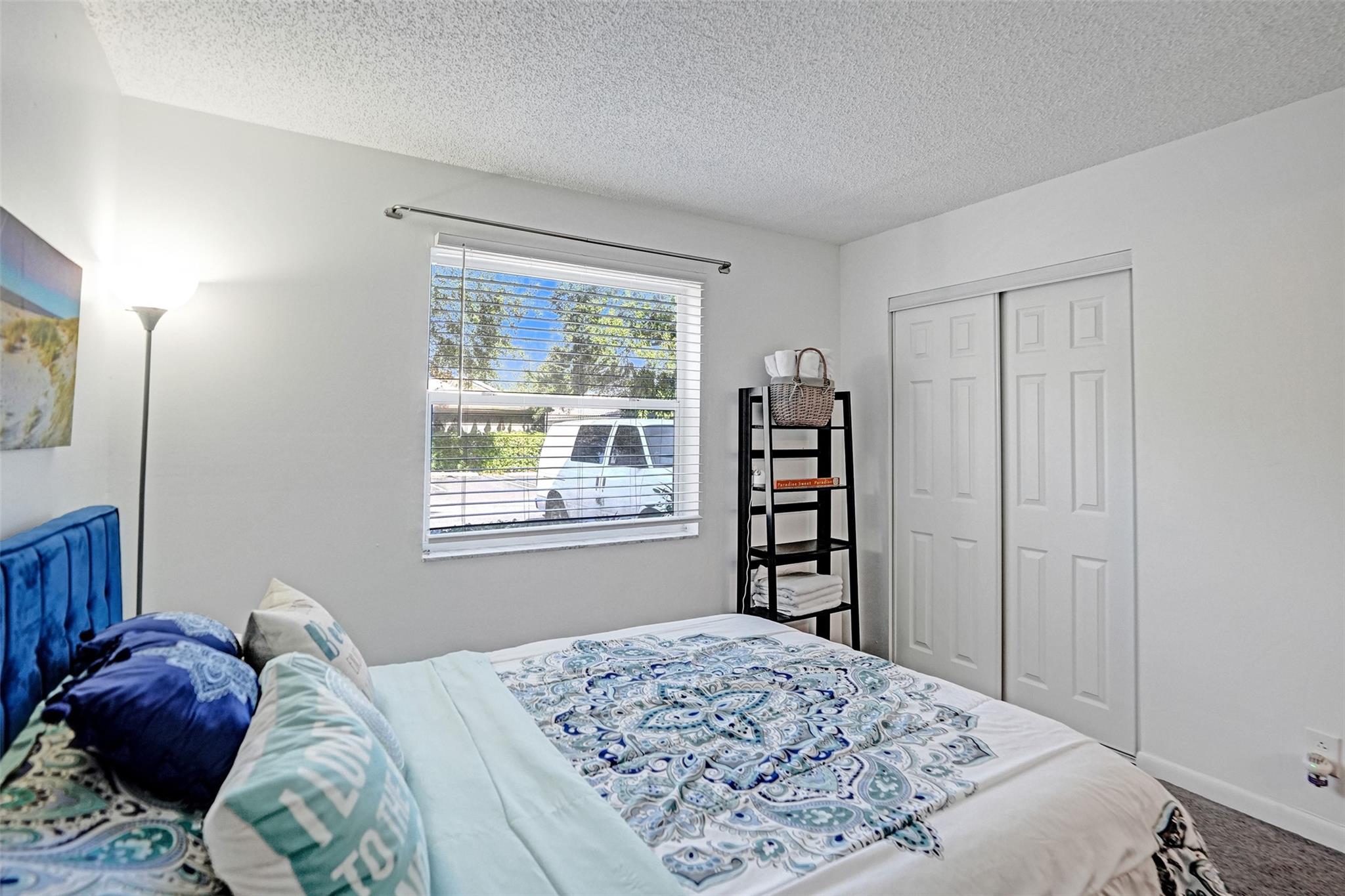 Royal Gardens - Residential