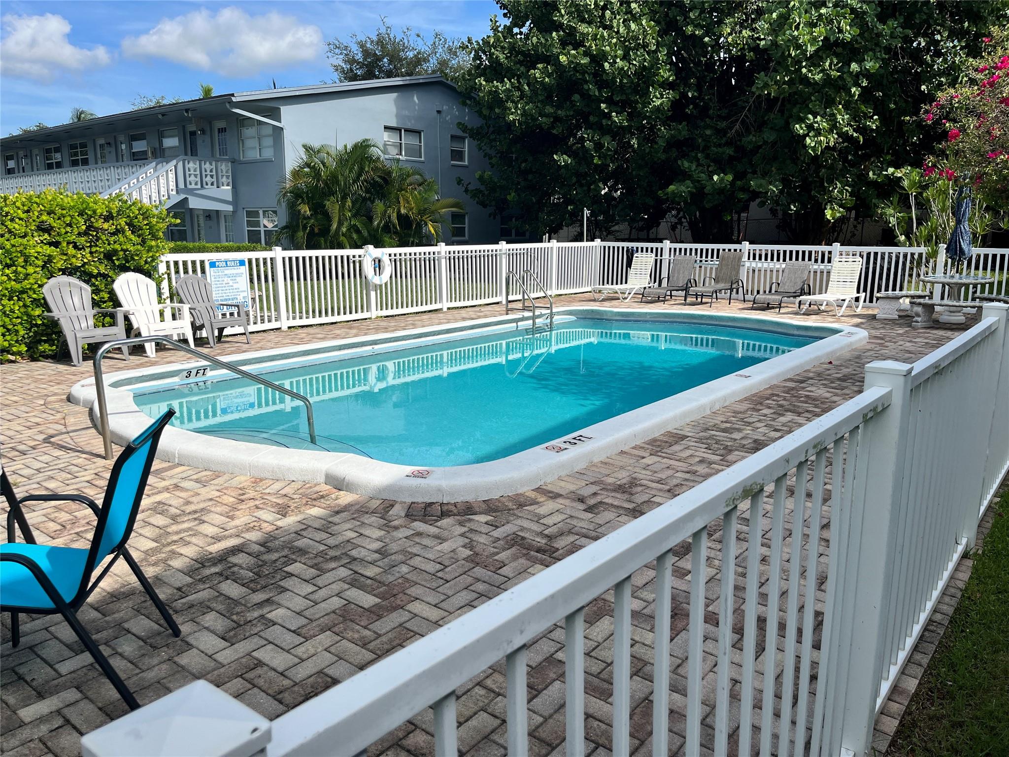 751 Pine Dr 103