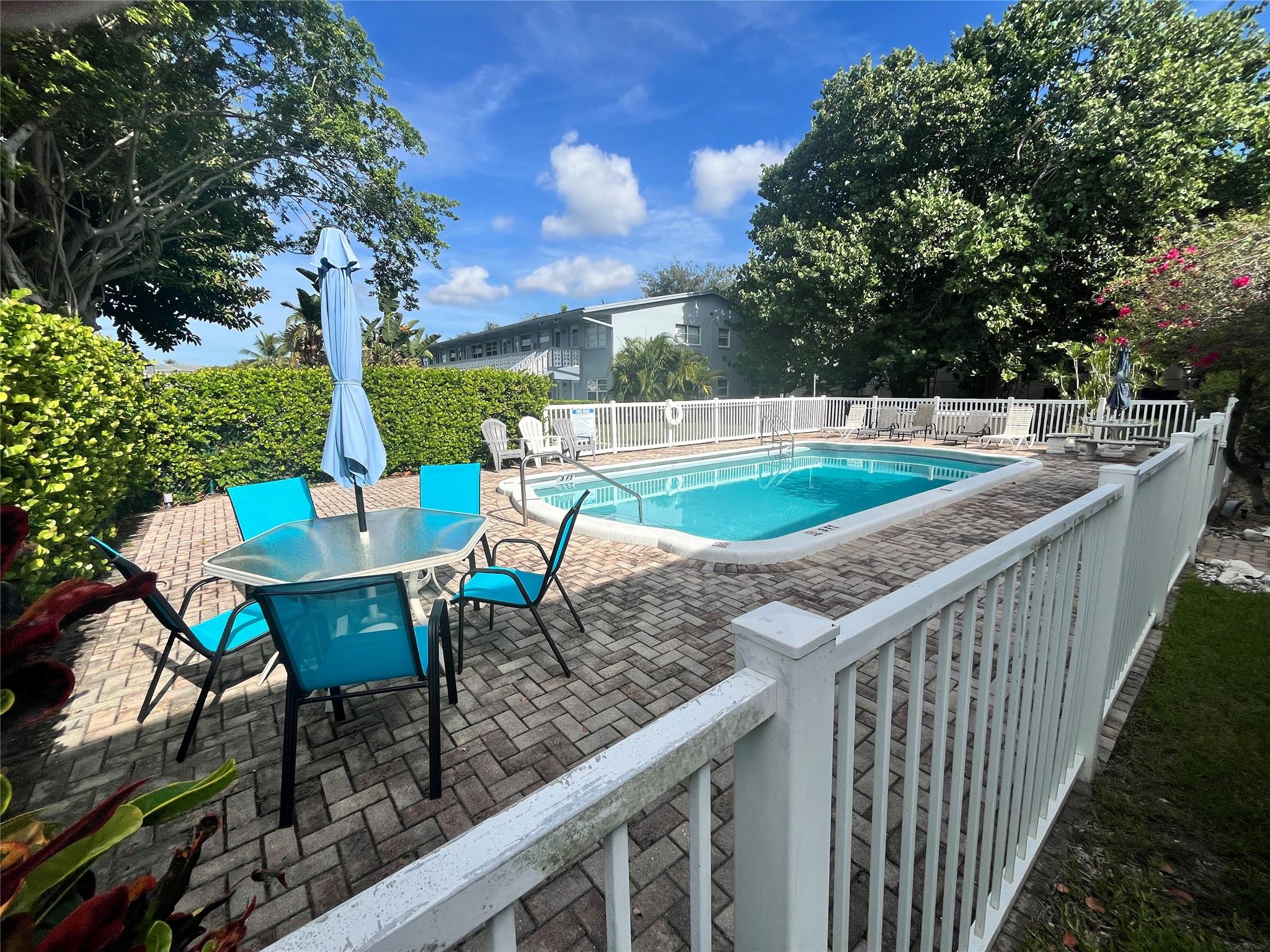 751 Pine Dr 103
