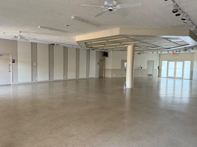 DOVER HALL - Residential