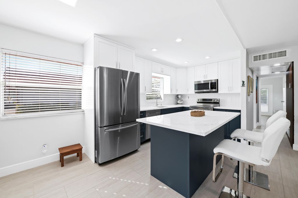 Photo of 4 Seville A Terrace #4, Delray Beach, FL 33446 (MLS # B26047168)