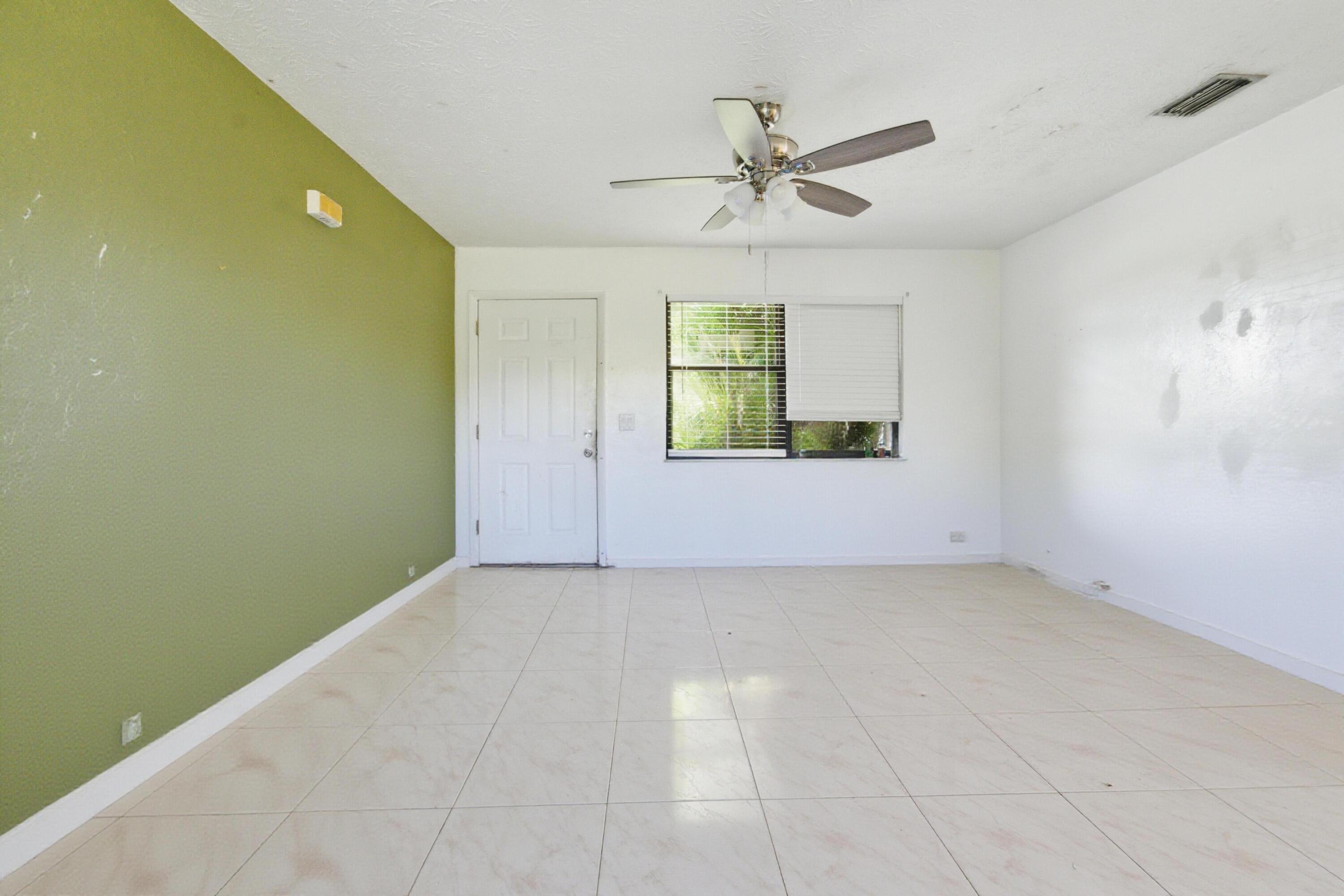 PORT ST LUCIE SECTION 9 - Residential