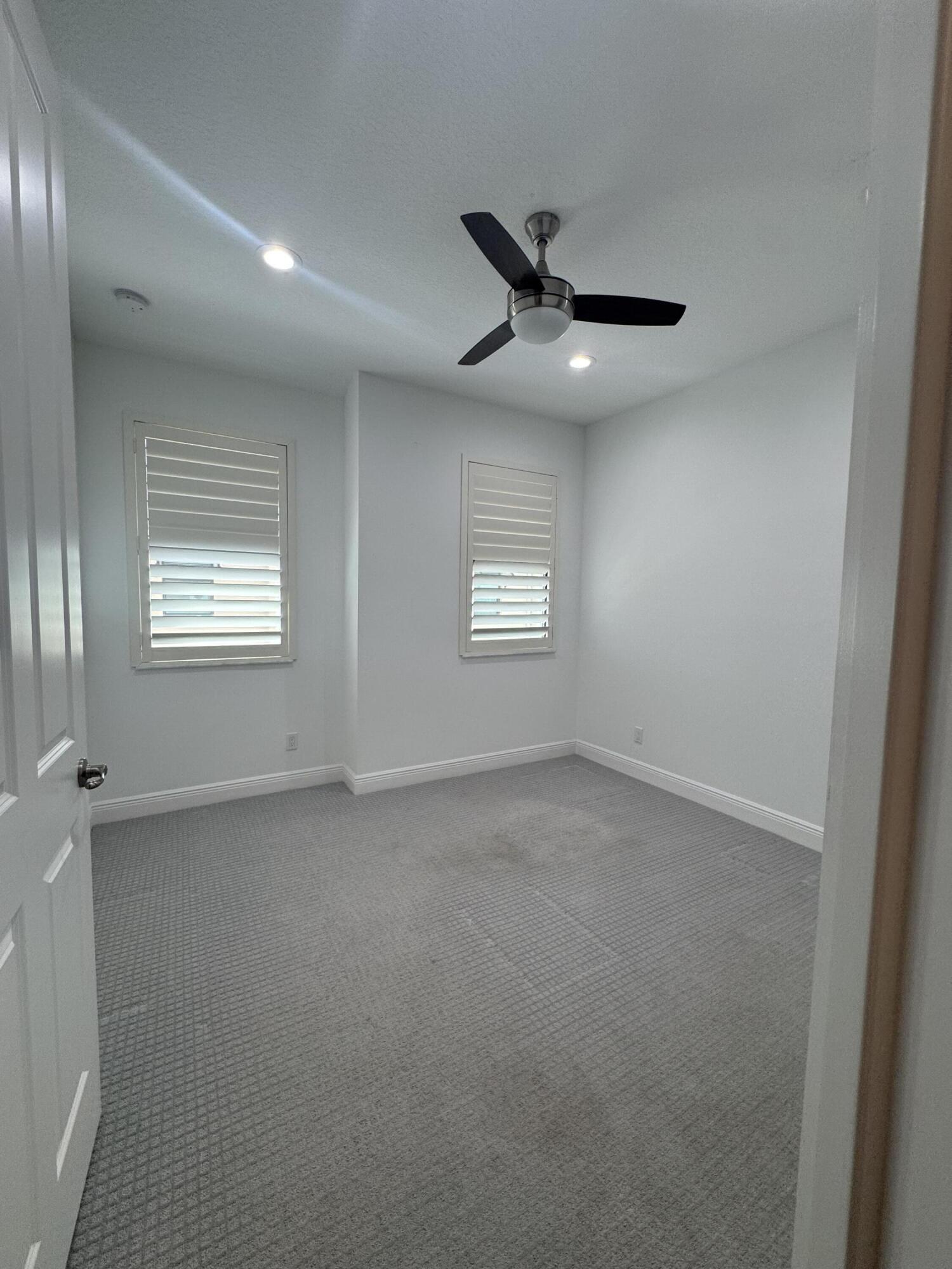 CASA DEL MAR - Residential Lease