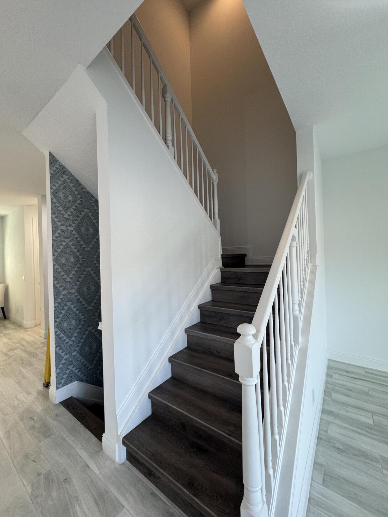 CASA DEL MAR - Residential Lease