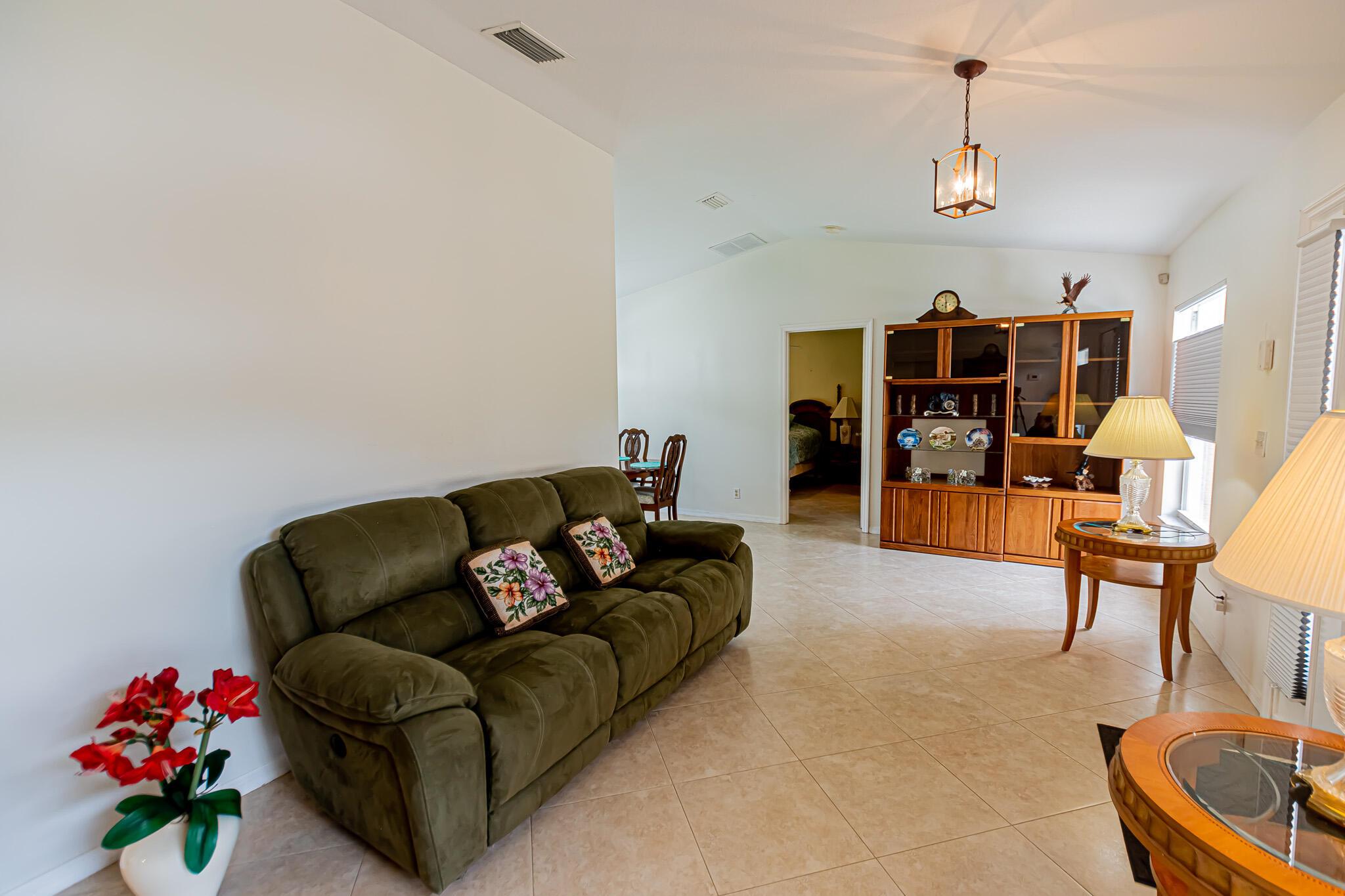 1766 SW Capehart Avenue, Port St Lucie, FL, 34953/$368,900 2 1766 SW Capehart Avenue
