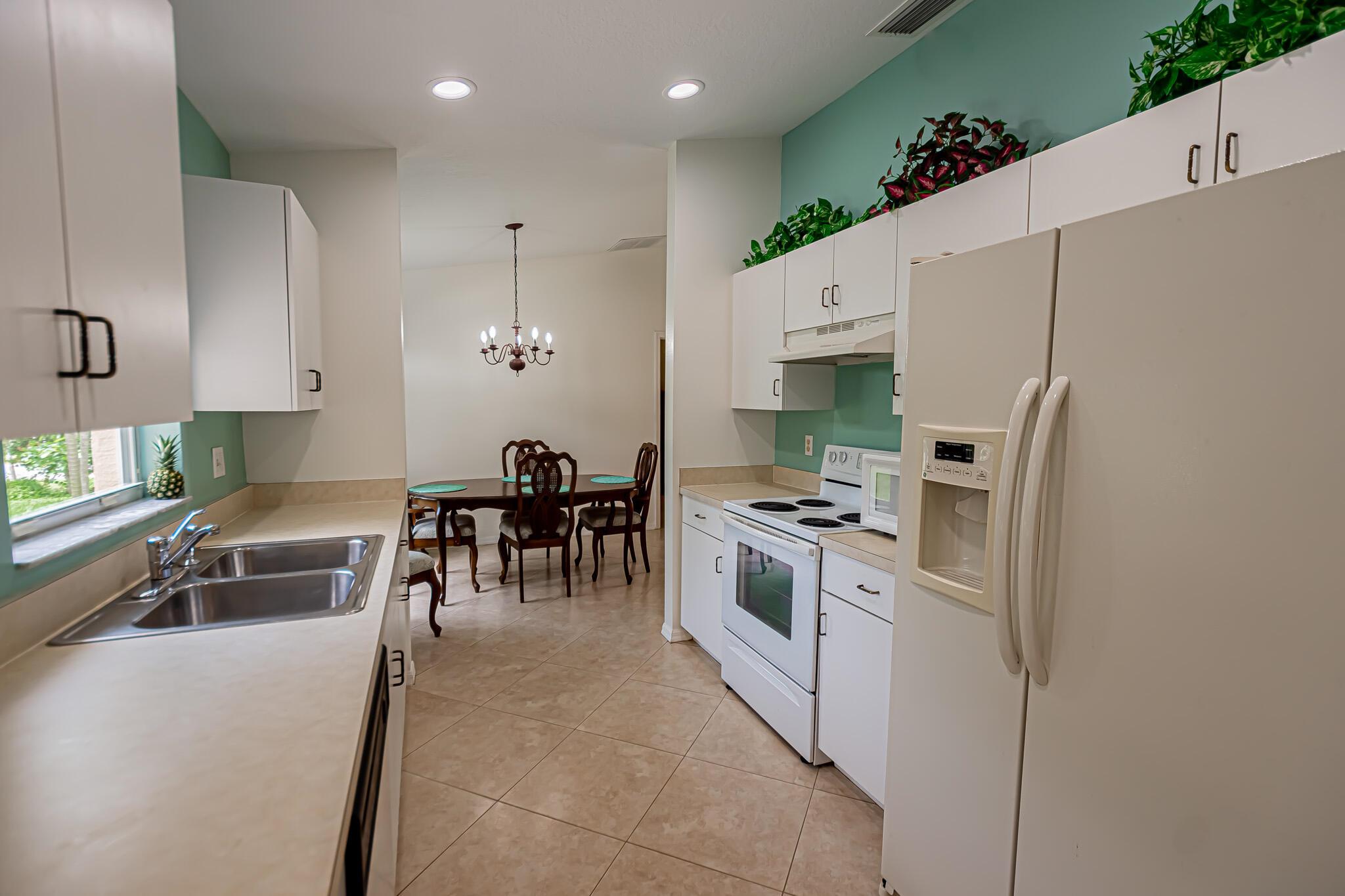 1766 SW Capehart Avenue, Port St Lucie, FL, 34953/$368,900 4 1766 SW Capehart Avenue