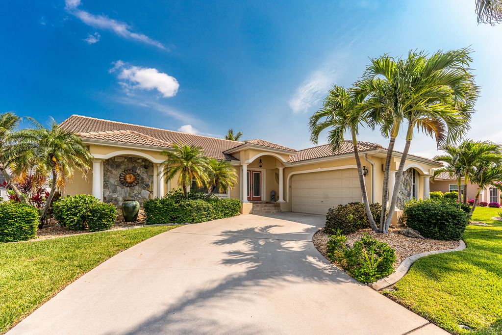 Photo of 2336 Via Veneto Drive, Punta Gorda, FL 33950 (MLS # R11168818)