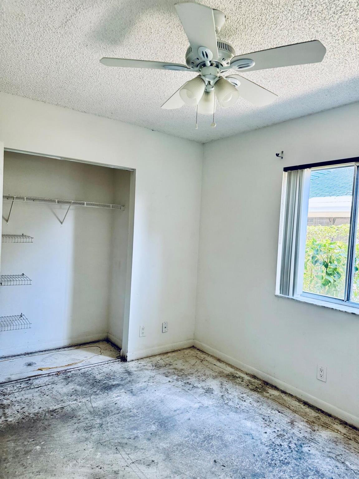 ISLAND CLUB - Residential