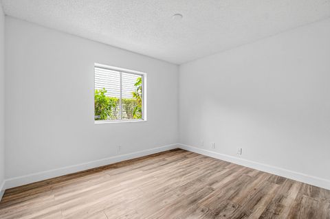 Tiny photo for 3795 Island Club Circle E #10, Lake Worth, FL 33462 (MLS # R11150219)