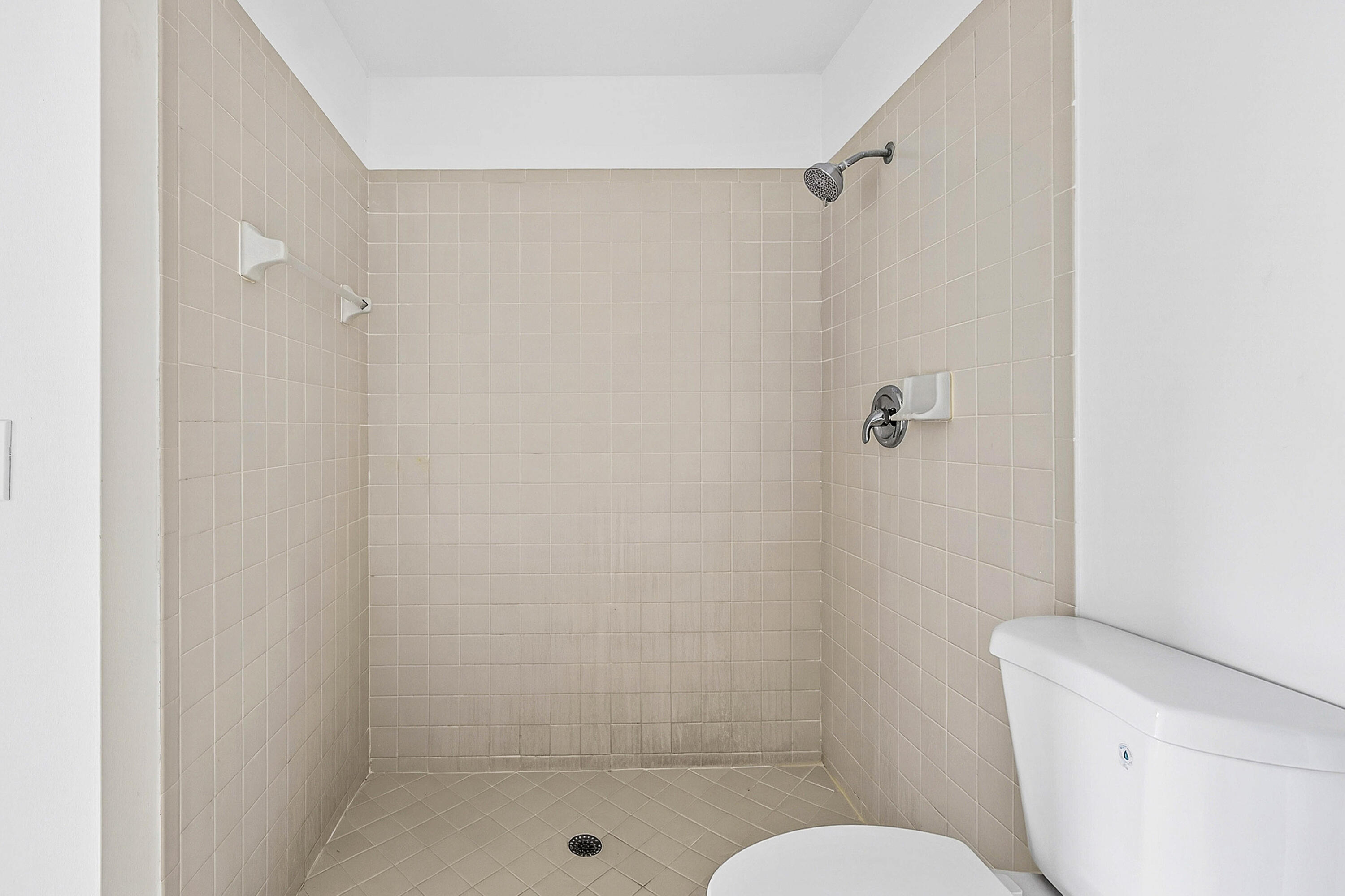 ISLAND CLUB - Residential