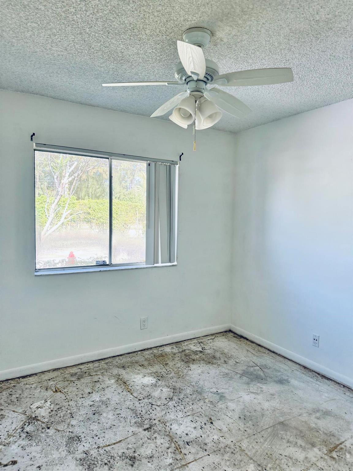 ISLAND CLUB - Residential