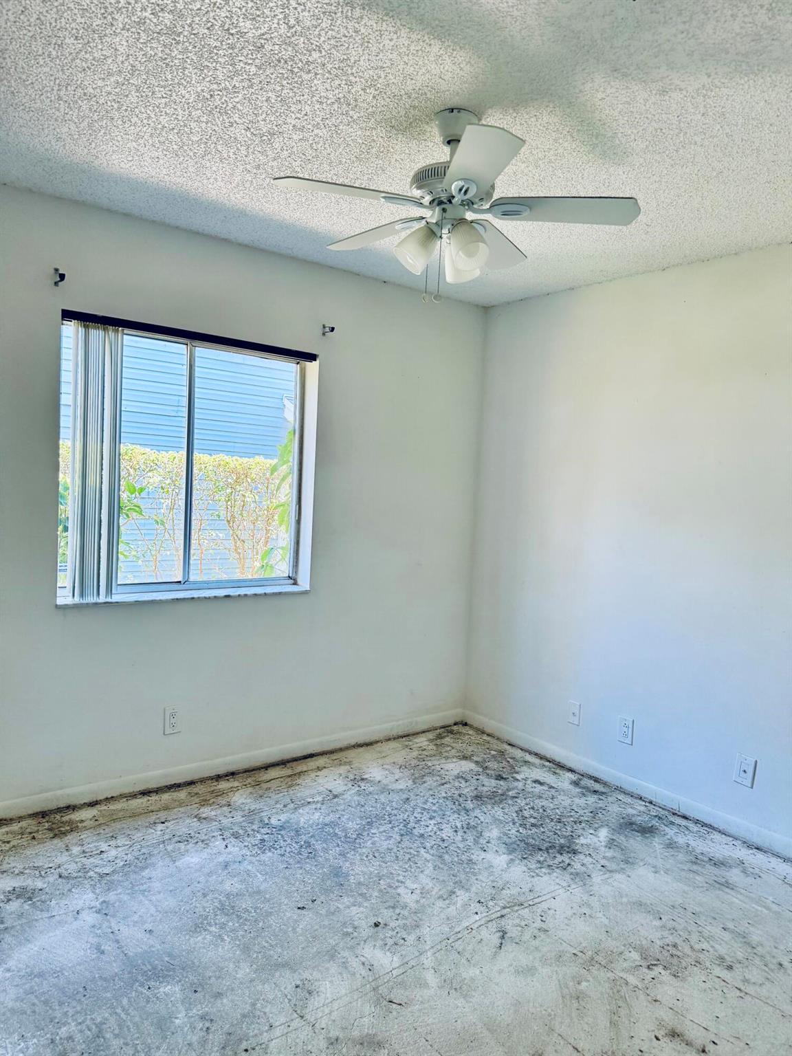 ISLAND CLUB - Residential