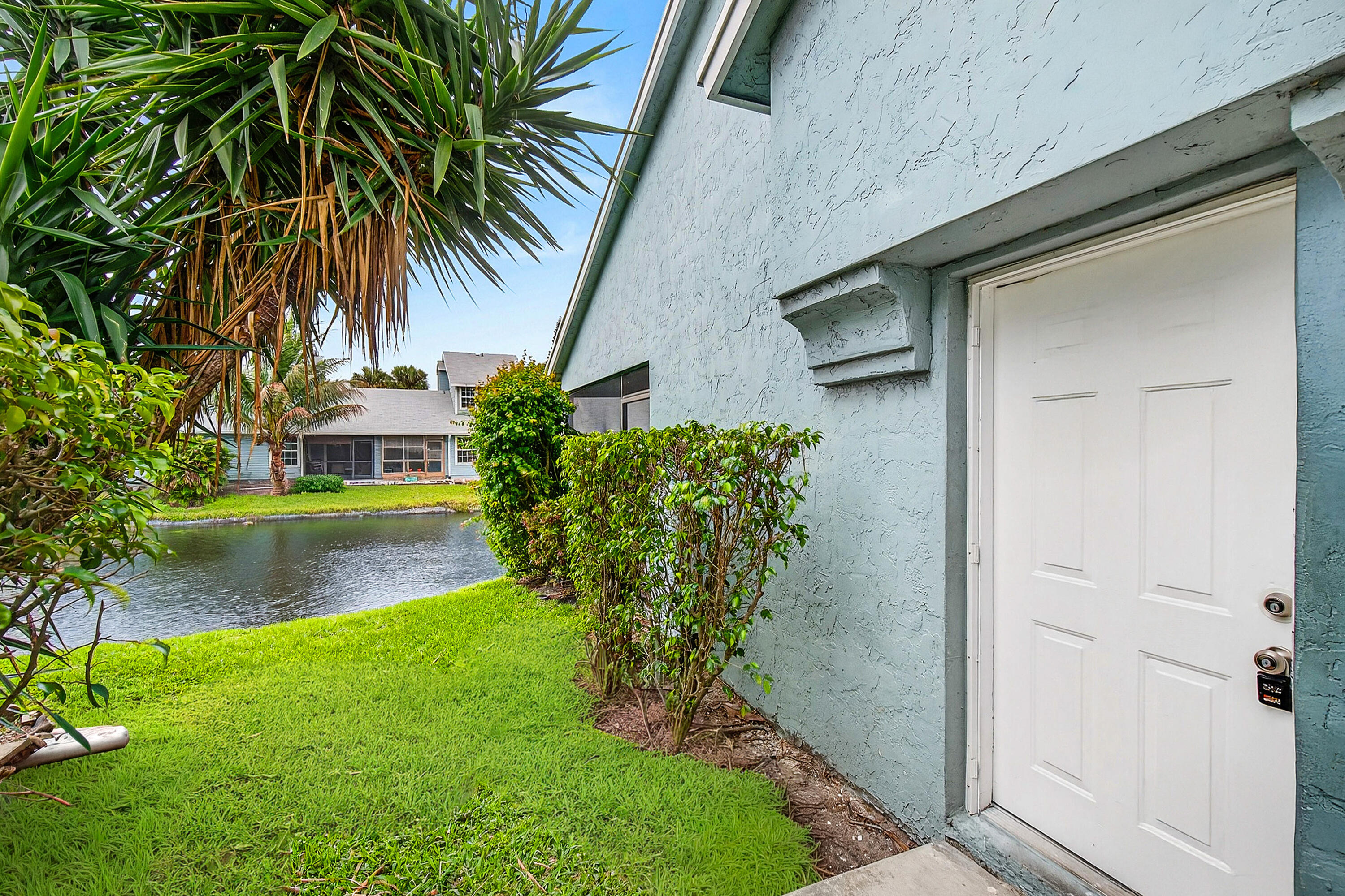 ISLAND CLUB - Residential