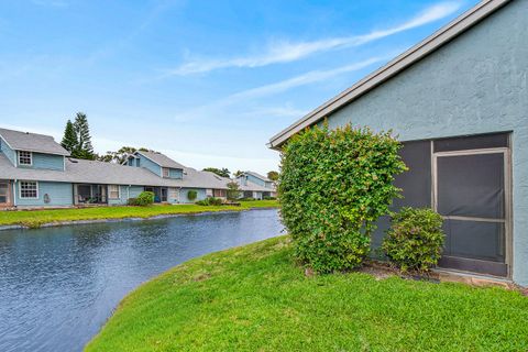 Tiny photo for 3795 Island Club Circle E #10, Lake Worth, FL 33462 (MLS # R11150219)