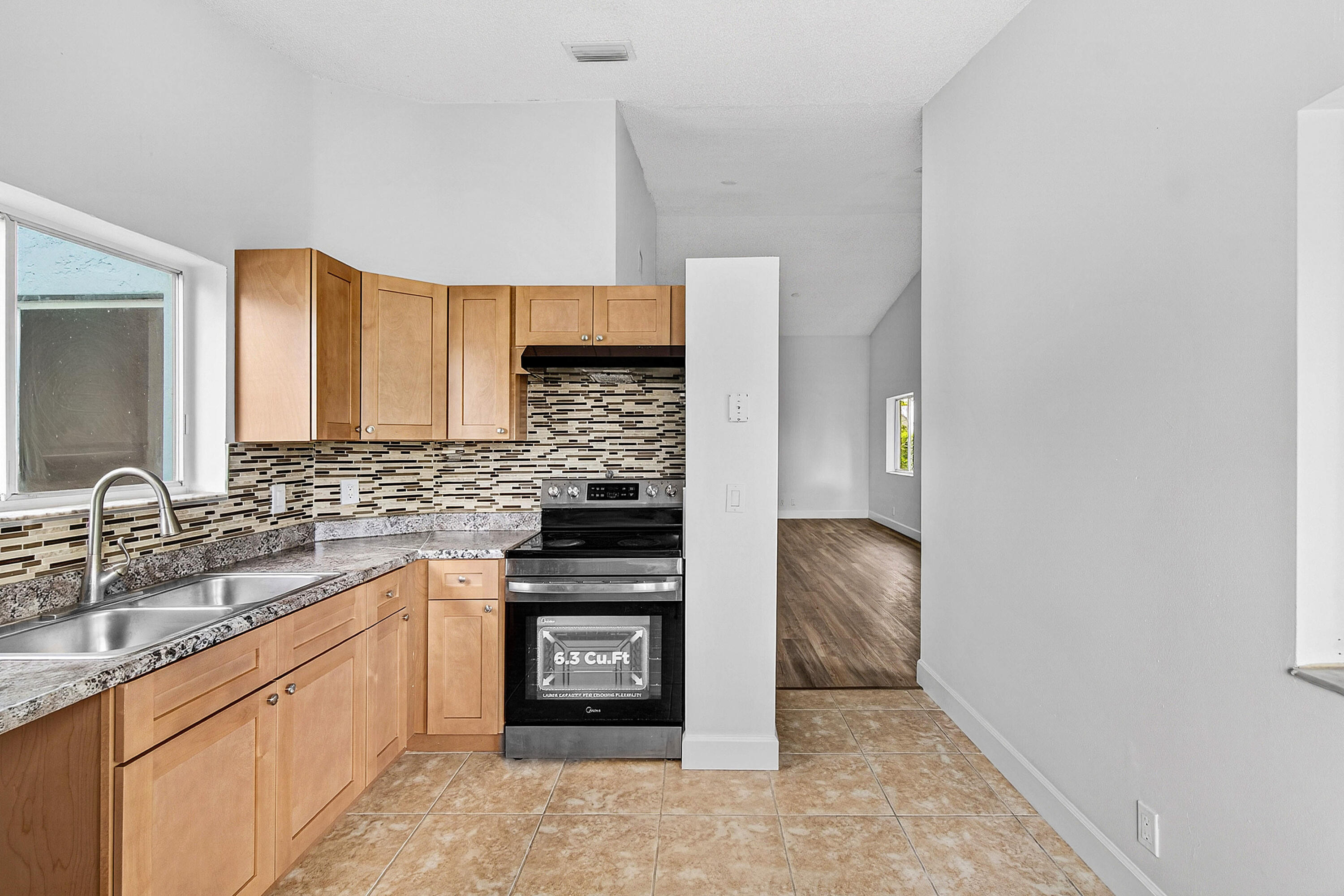 ISLAND CLUB - Residential