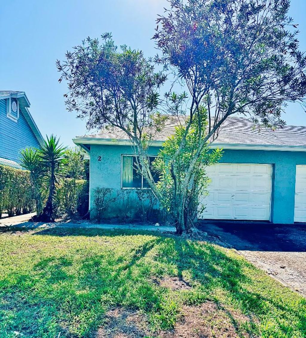 Photo of 3795 Island Club Circle E #10, Lake Worth, FL 33462 (MLS # R11150219)