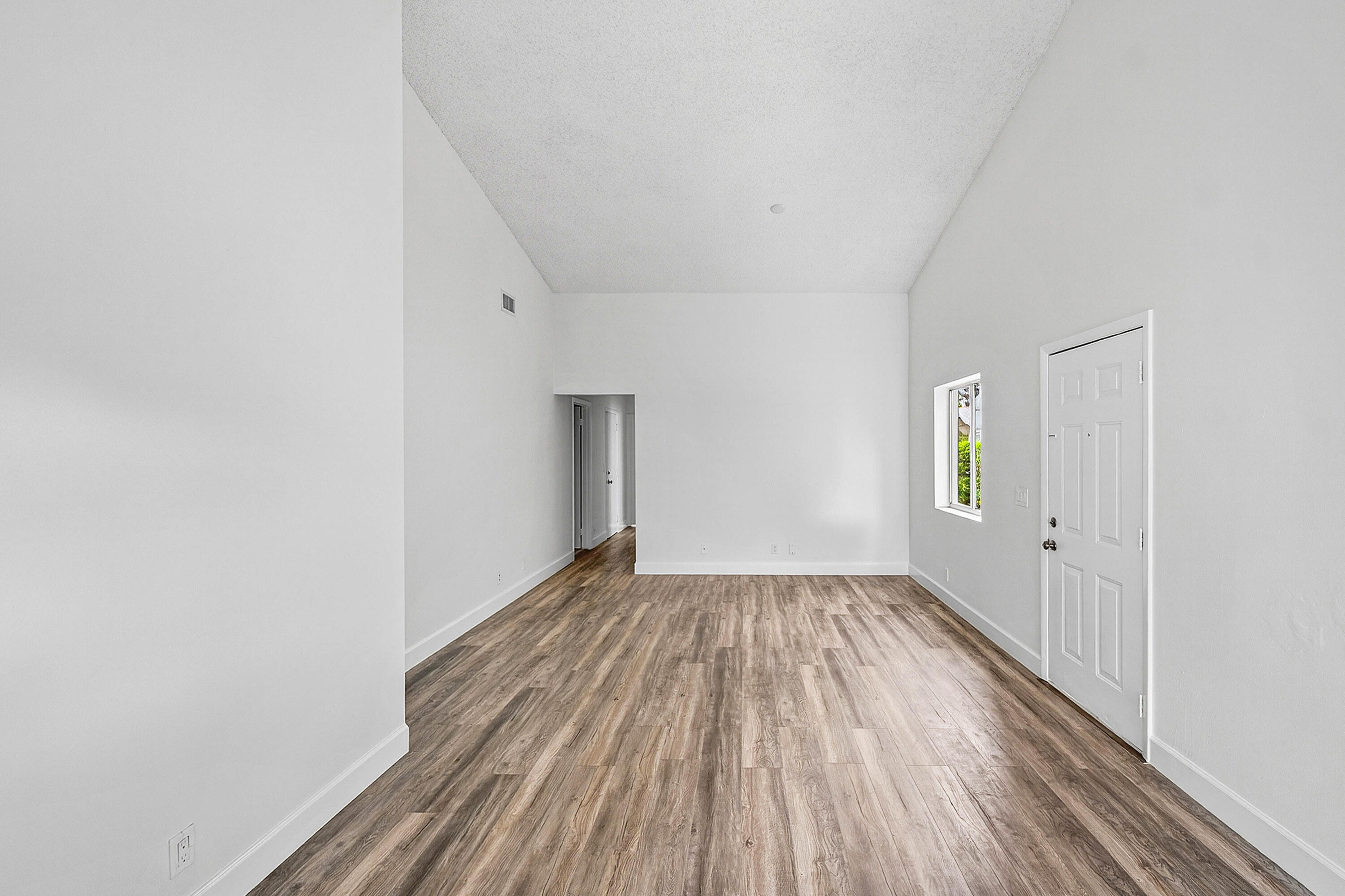 ISLAND CLUB - Residential