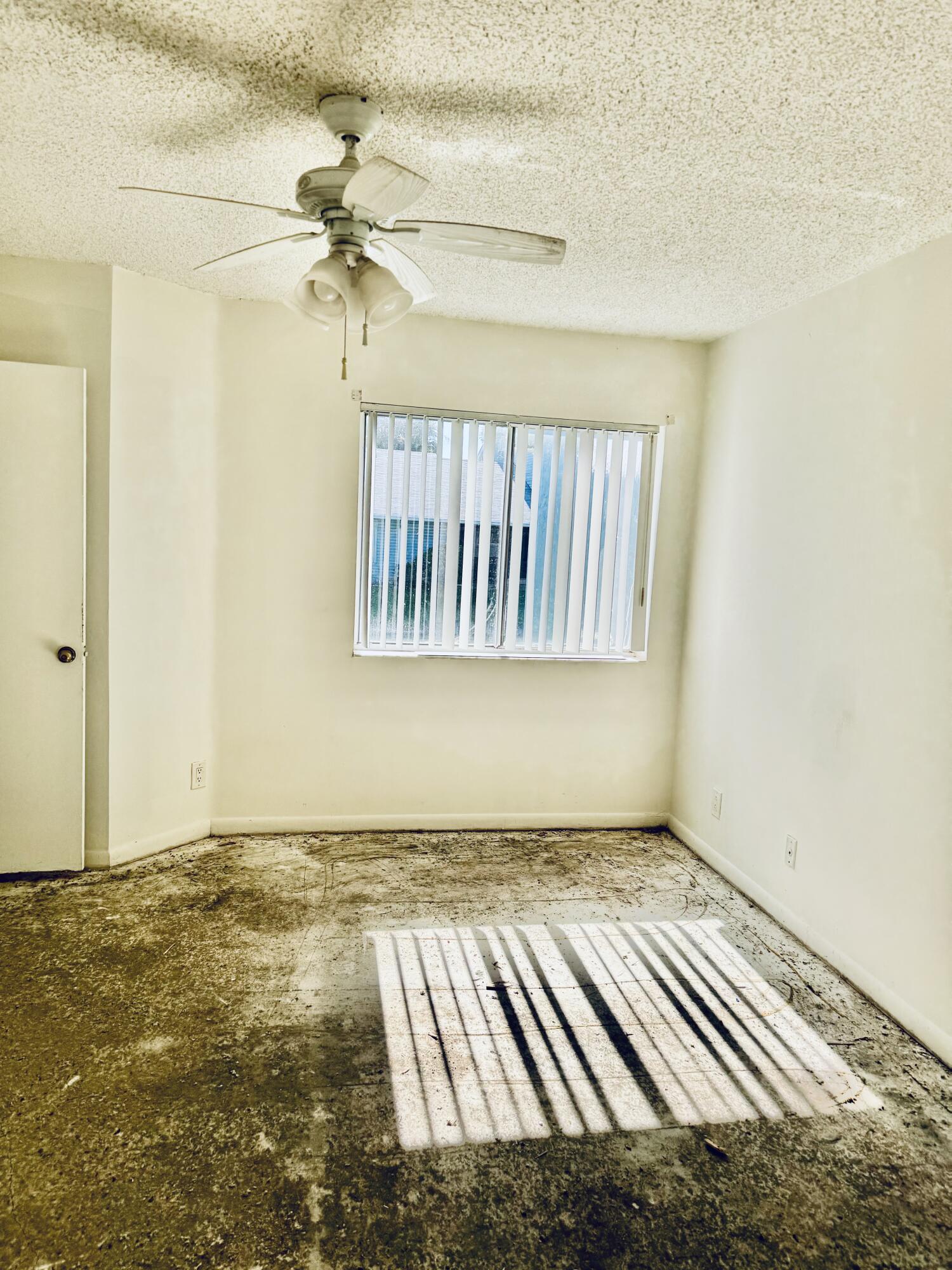 ISLAND CLUB - Residential