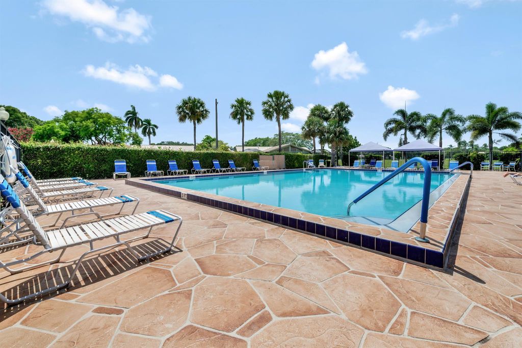 Photo of 5550 Golden Eagle Circle, Palm Beach Gardens, FL 33418 (MLS # R11090132)