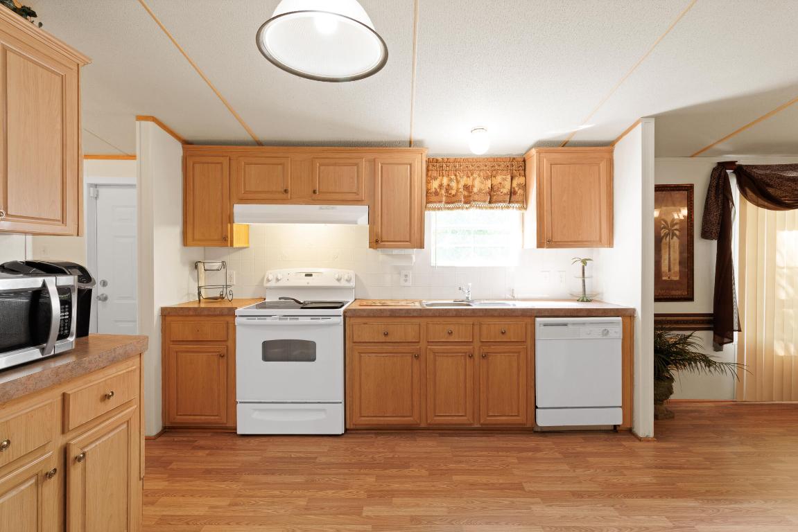 TOWN OF FELLSMERE - Residential