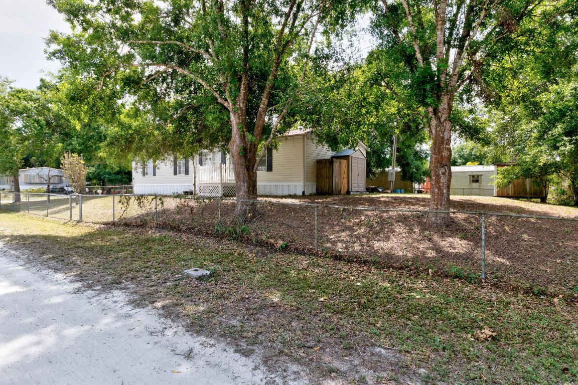 TOWN OF FELLSMERE - Residential