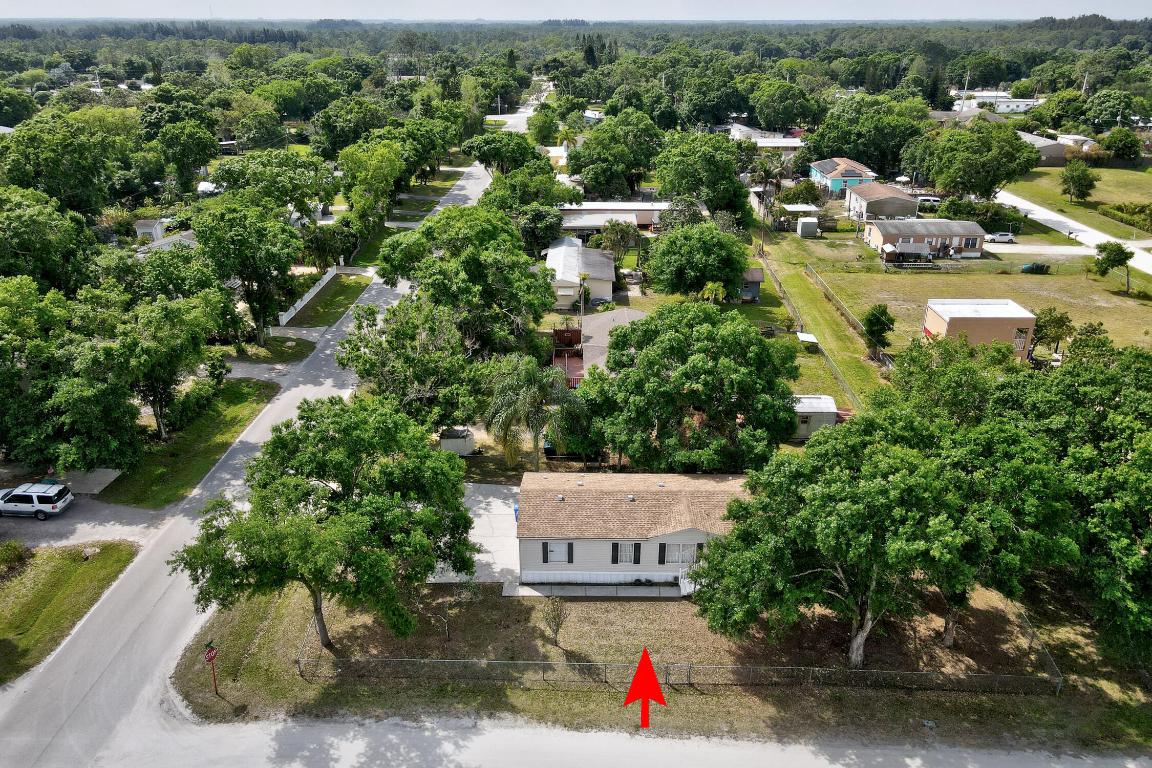 TOWN OF FELLSMERE - Residential