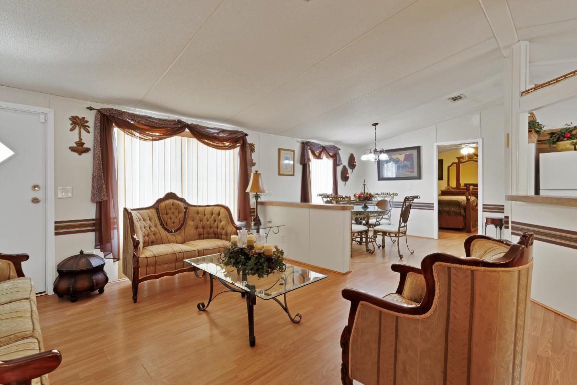 TOWN OF FELLSMERE - Residential