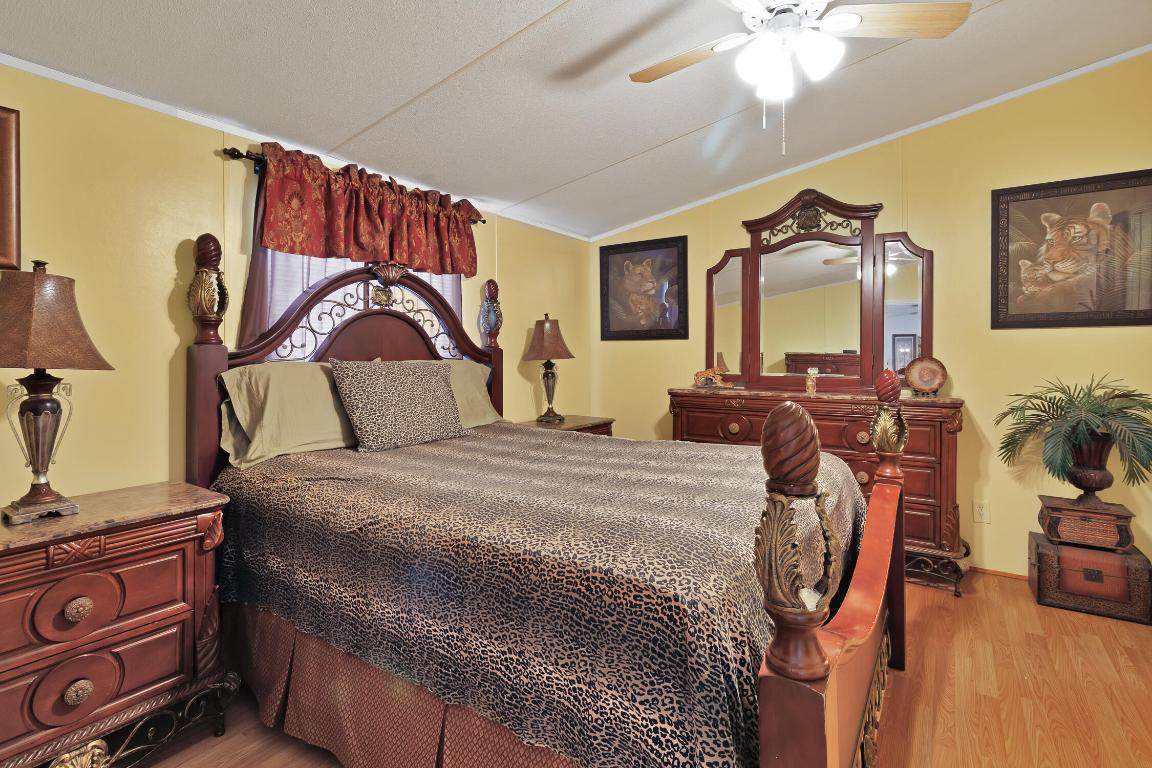 TOWN OF FELLSMERE - Residential