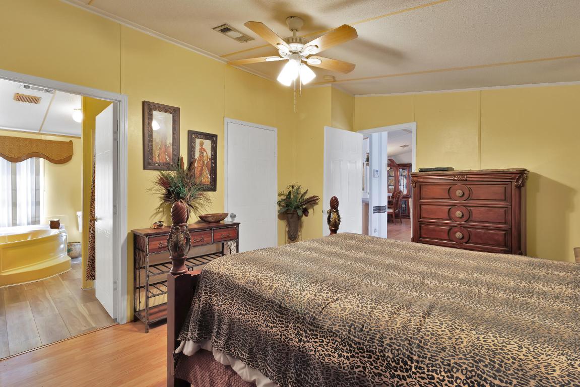 TOWN OF FELLSMERE - Residential