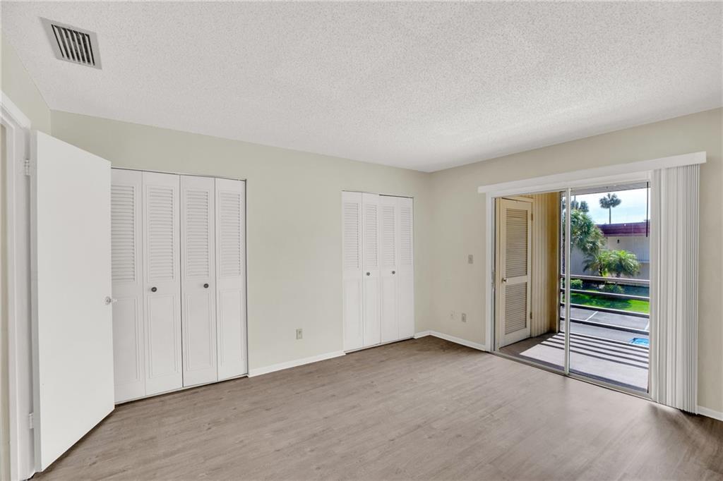 VISTA ROYALE PHASE IV BLDGS 83-111 - Residential