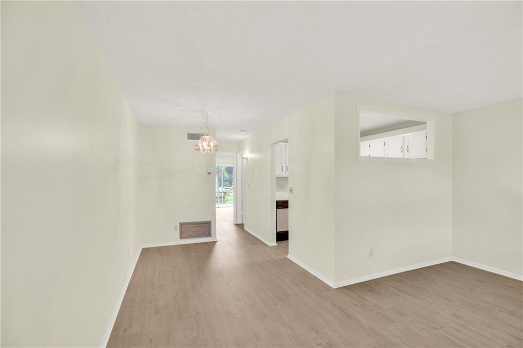 VISTA ROYALE PHASE IV BLDGS 83-111 - Residential