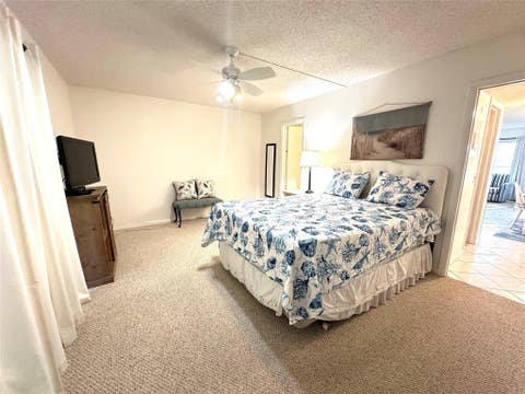 Tiny photo for 131 Oakridge J #131, Deerfield Beach, FL 33442 (MLS # B26025984)