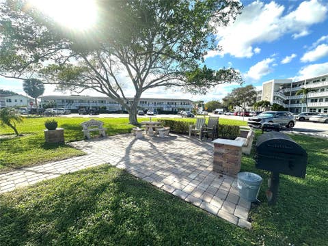 Tiny photo for 131 Oakridge J #131, Deerfield Beach, FL 33442 (MLS # B26025984)