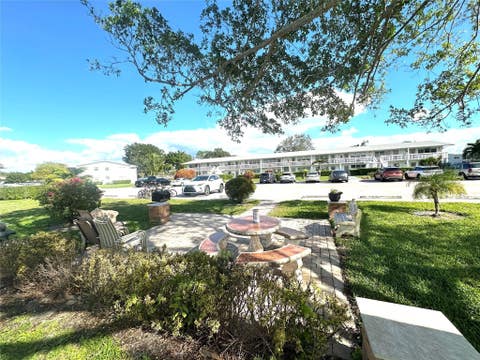 Tiny photo for 131 Oakridge J #131, Deerfield Beach, FL 33442 (MLS # B26025984)