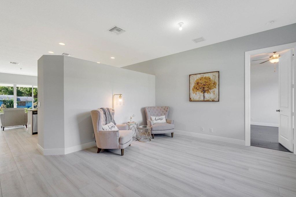 Photo of 13464 72nd Court N, West Palm Beach, FL 33412 (MLS # R10993342)