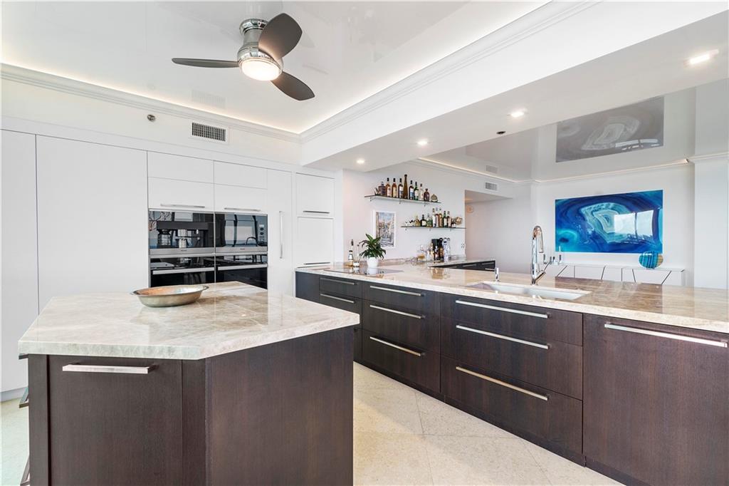 Las Olas Beach Club - Residential