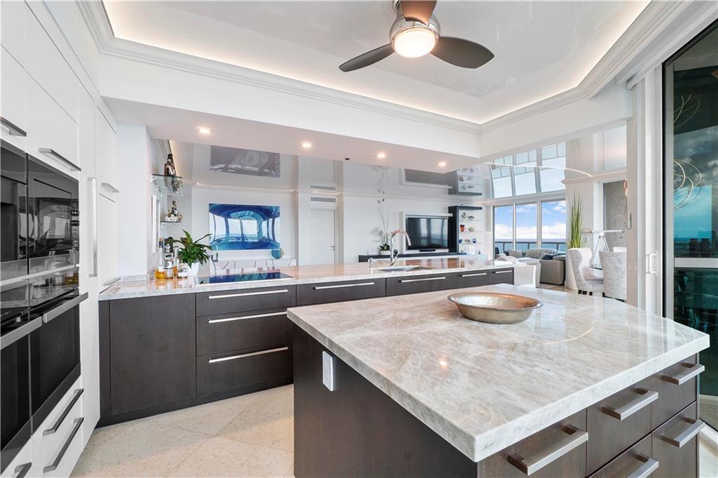 Las Olas Beach Club - Residential