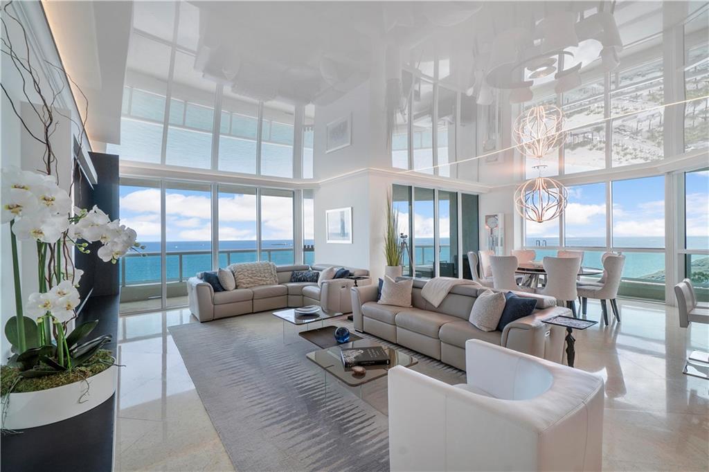 Las Olas Beach Club - Residential