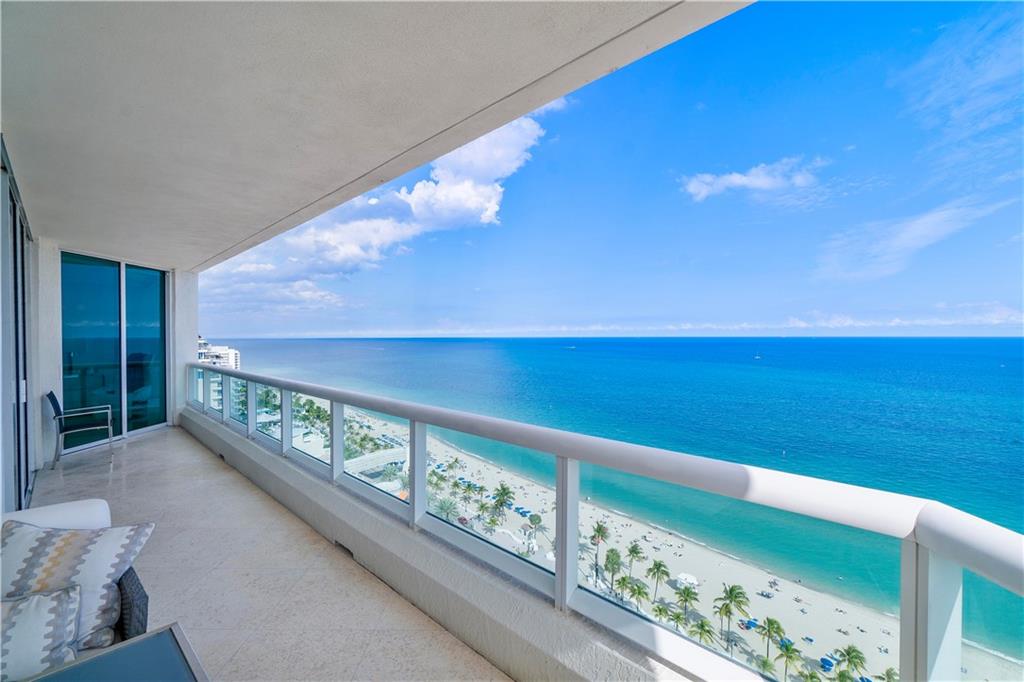 Las Olas Beach Club - Residential