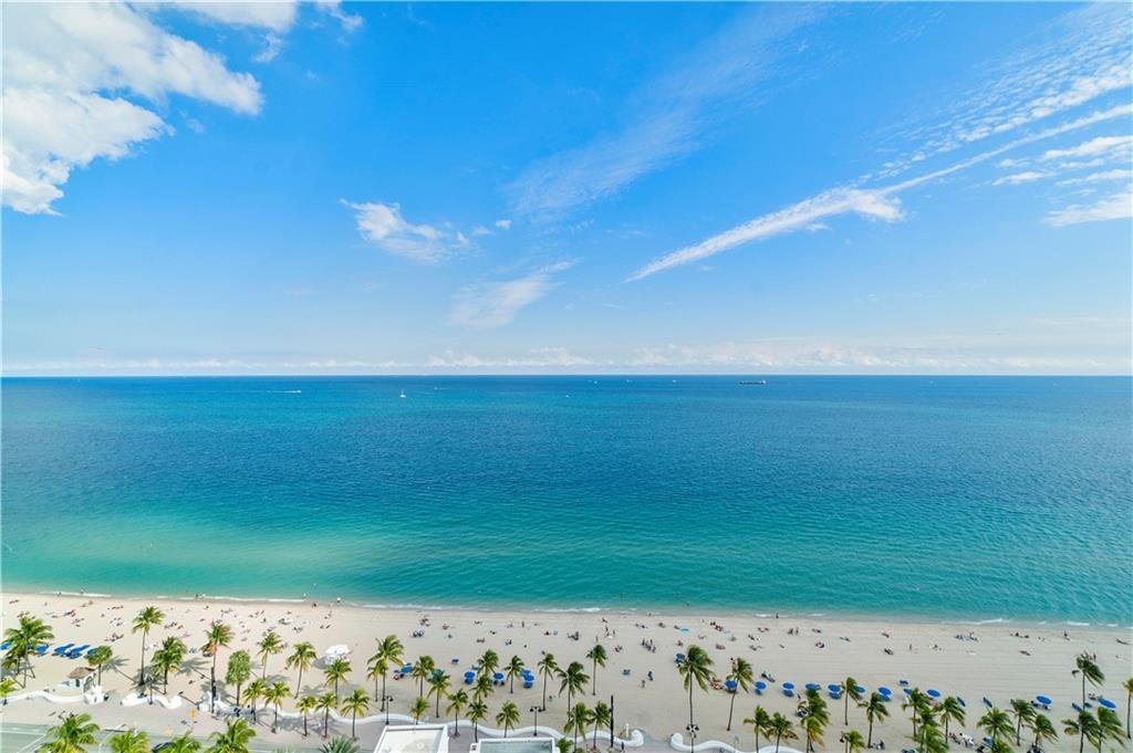 Las Olas Beach Club - Residential