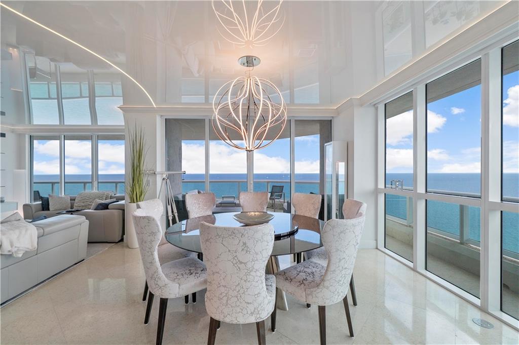 Las Olas Beach Club - Residential