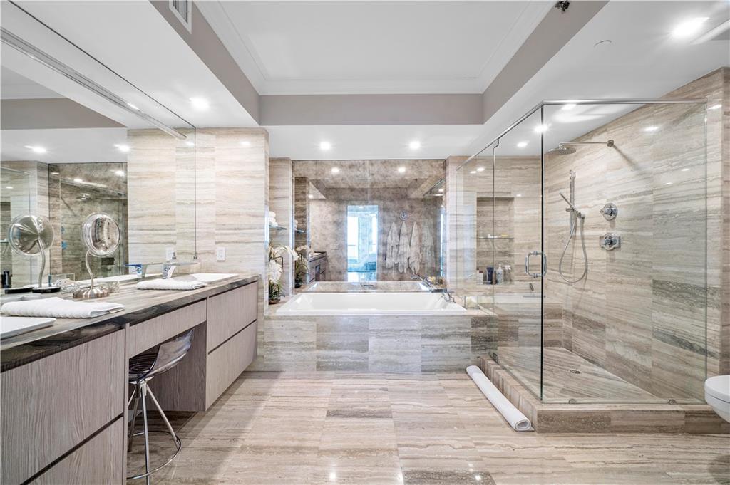 Las Olas Beach Club - Residential