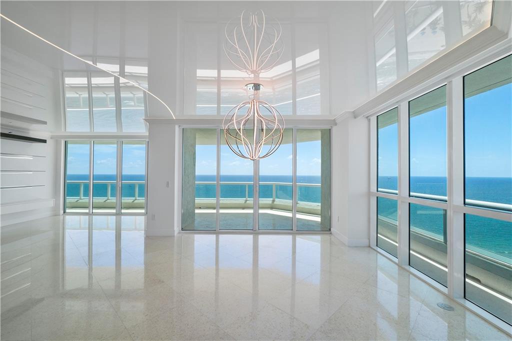 Las Olas Beach Club - Residential