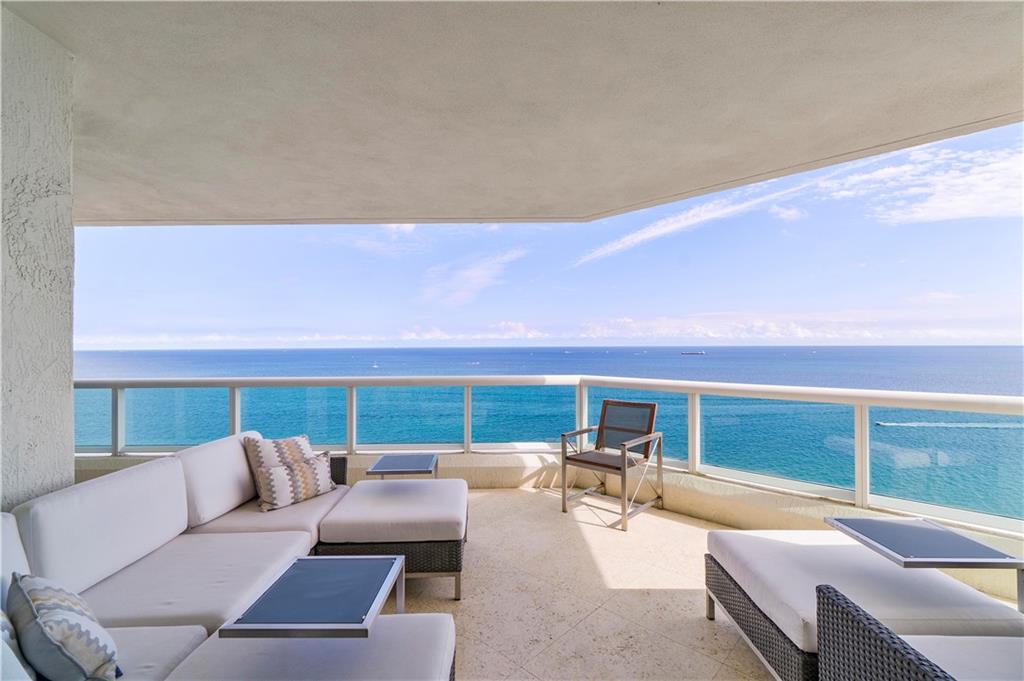 Las Olas Beach Club - Residential