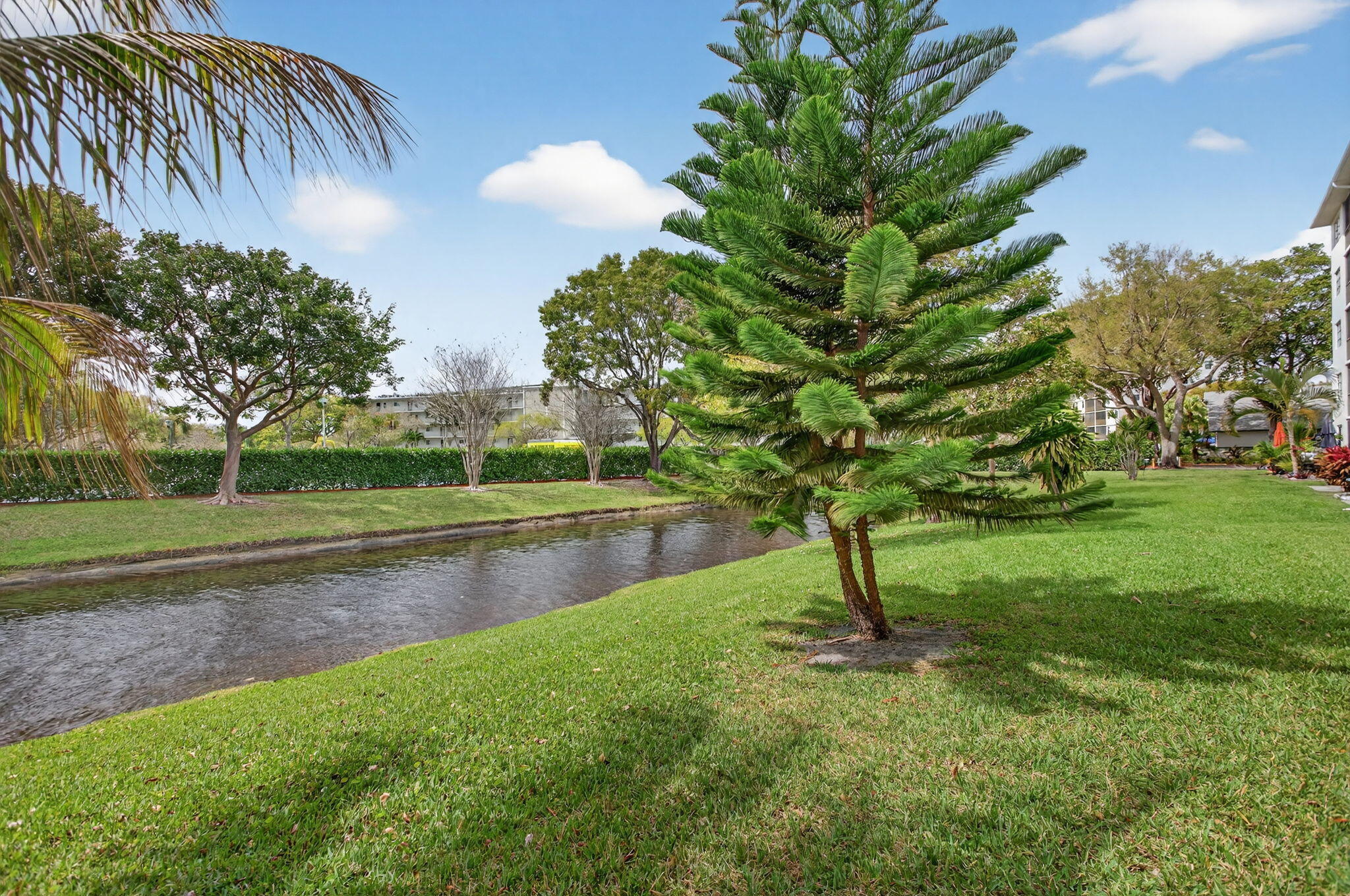 CYPRESS BEND CONDOMINIUM VII - Residential