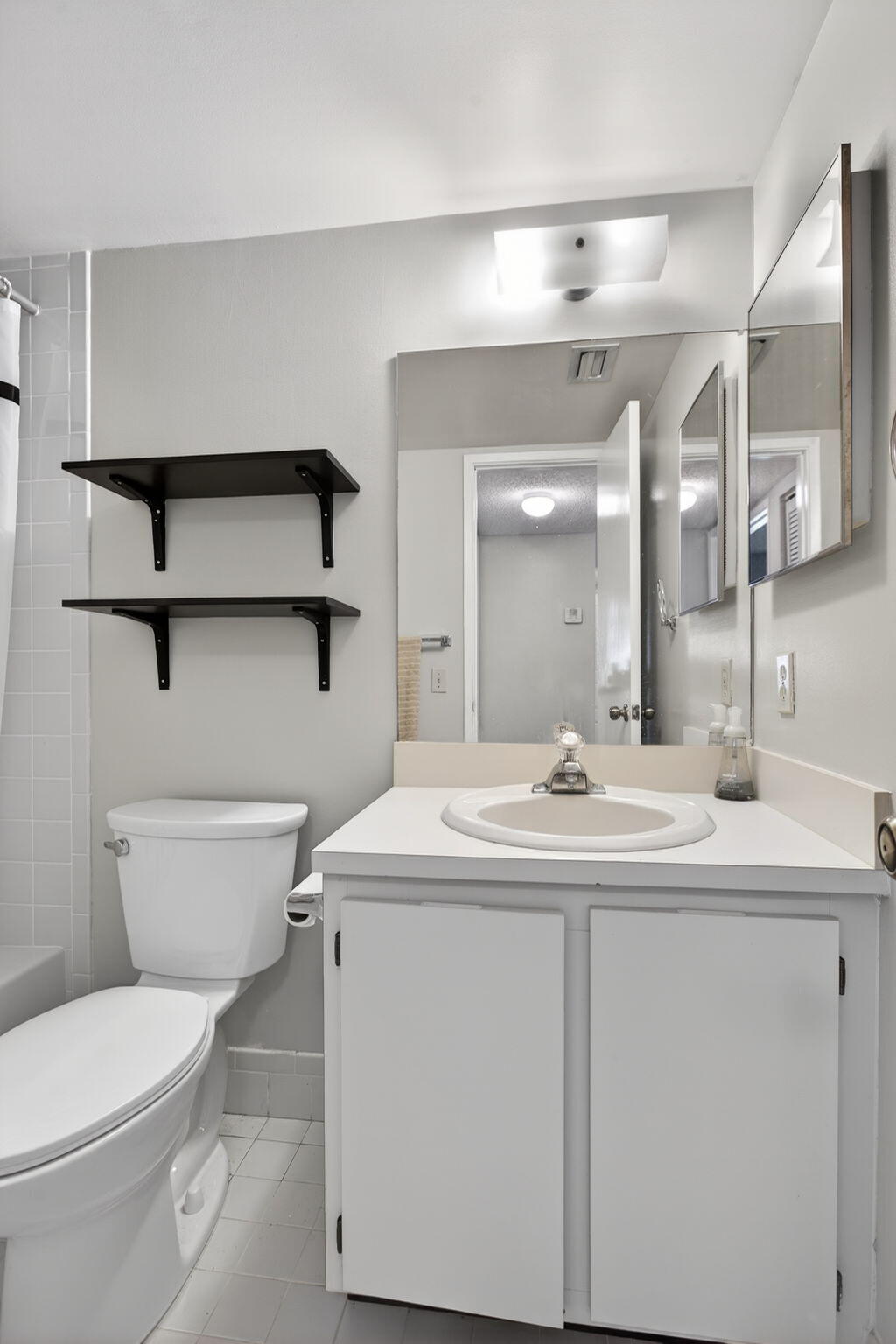 CYPRESS BEND CONDOMINIUM VII - Residential