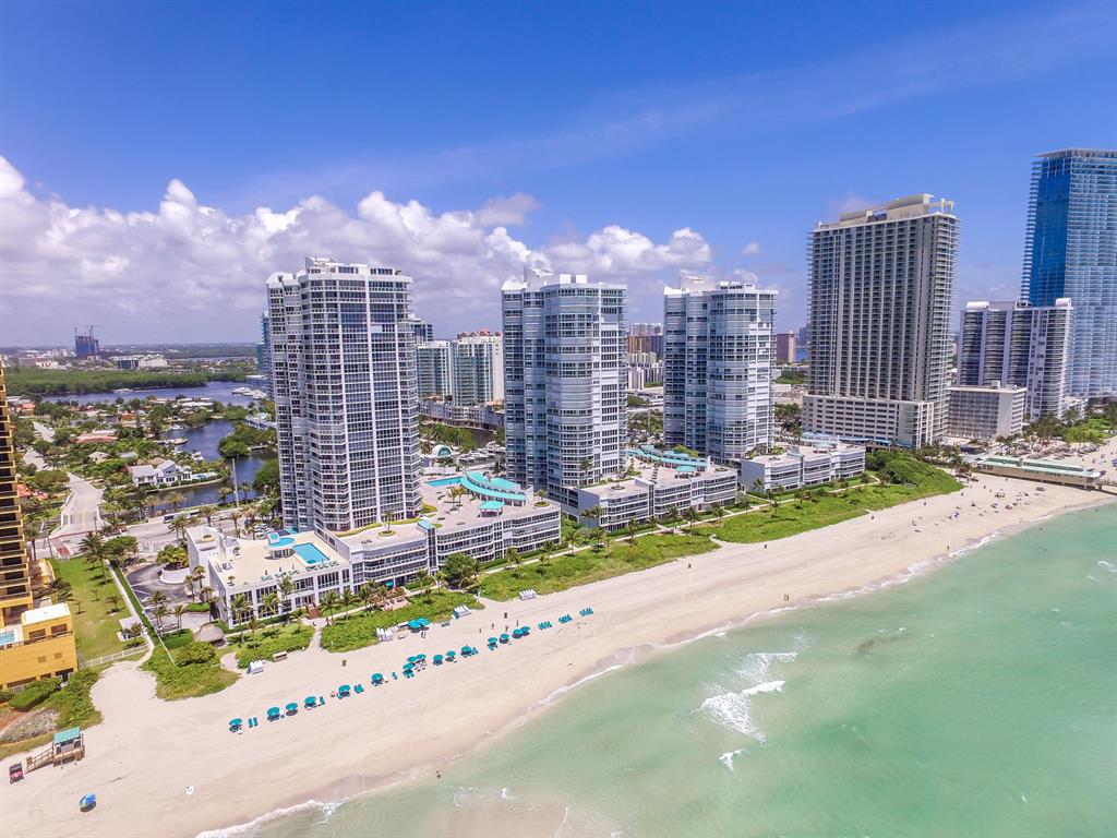 OCEANIA II CONDO - Residential