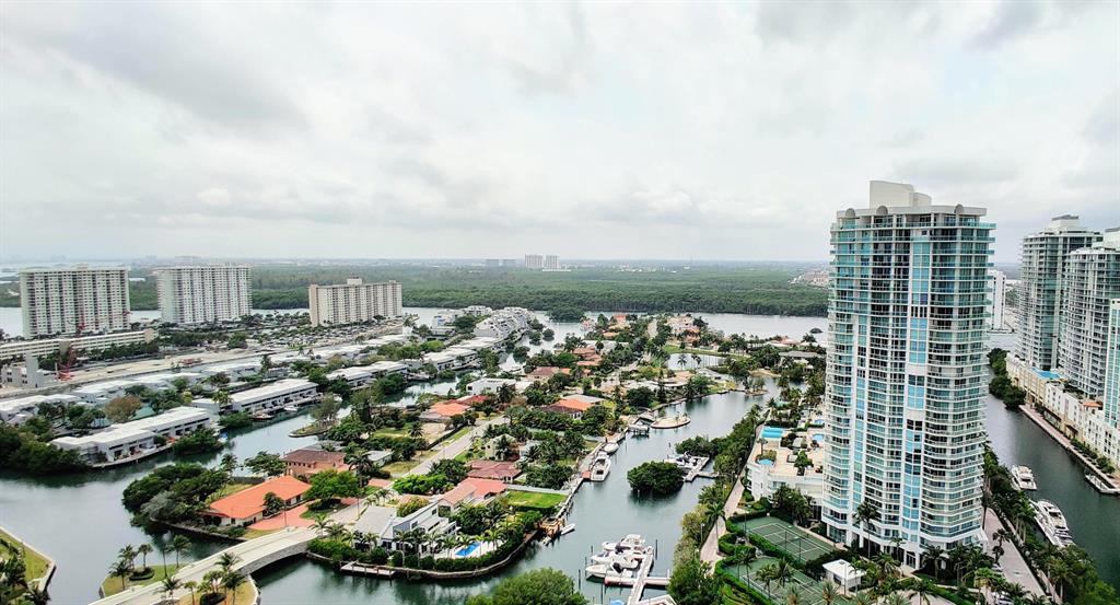 OCEANIA II CONDO - Residential