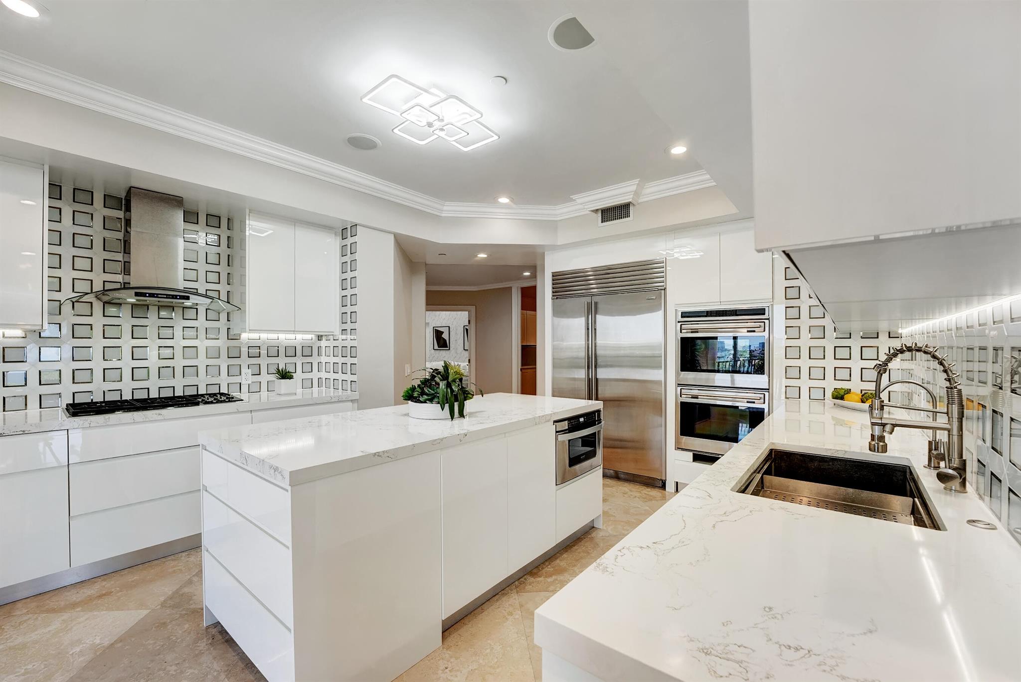 MERIDIAN AT ONE NORTH OCE - Residential