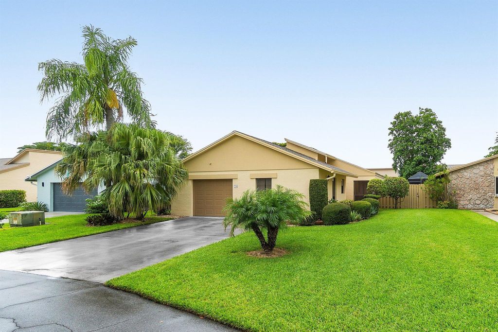 Photo of 786 NW 31st Avenue, Delray Beach, FL 33445 (MLS # R11106180)